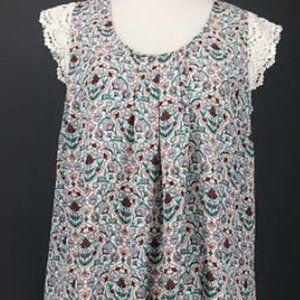 DR2 Floral Crochet Lace Cap Sleeve Top (L)